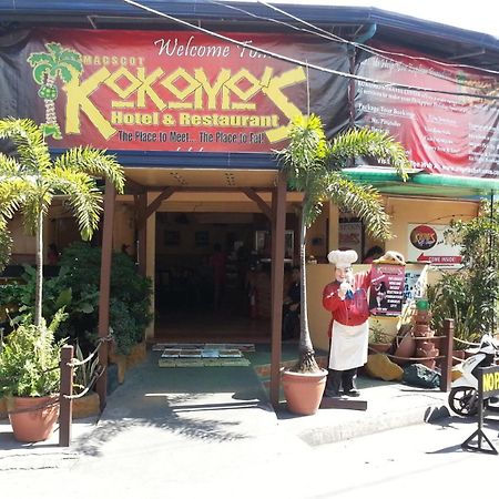 Kokomos Hotel And Restaurant Angeles Buitenkant foto
